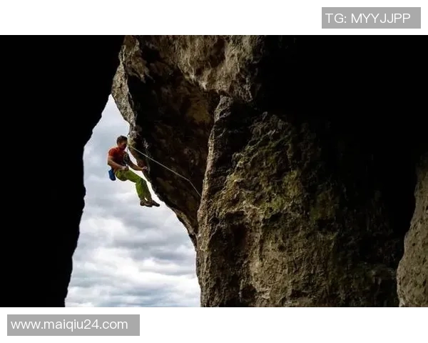 实时新闻深圳攀岩队创历史新高攀岩配合排名引领全国潮流